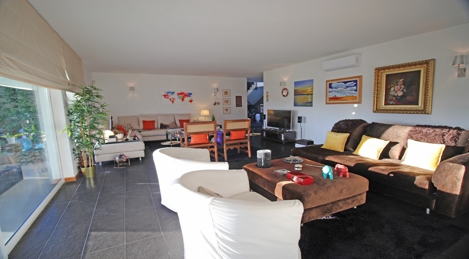 Contemporary 4 bedroom villa in Sao bras country side in Central Algarve
