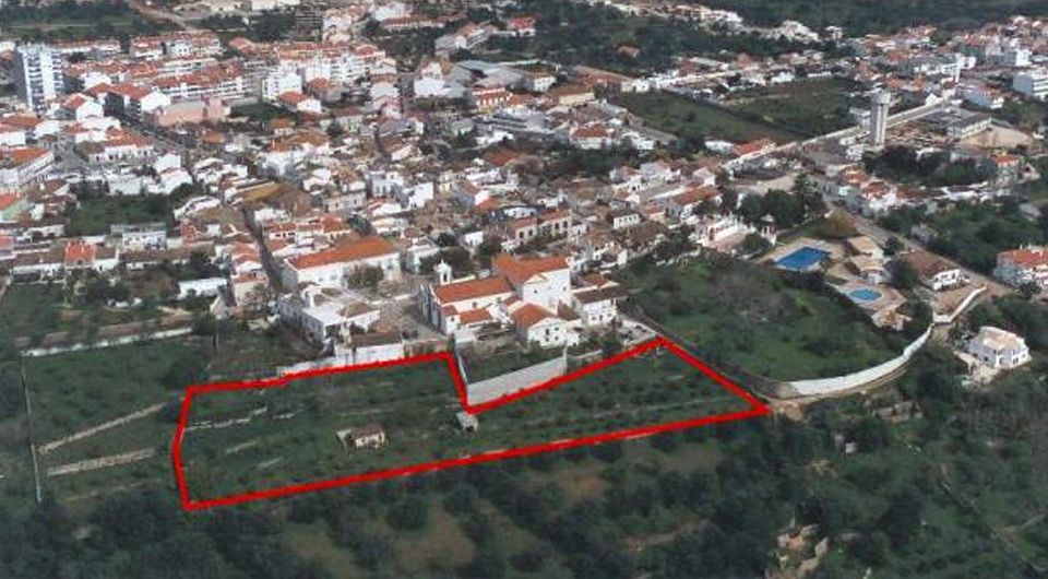 Plot in the centre of S. Bras de Alportel for Hotel, in algarve