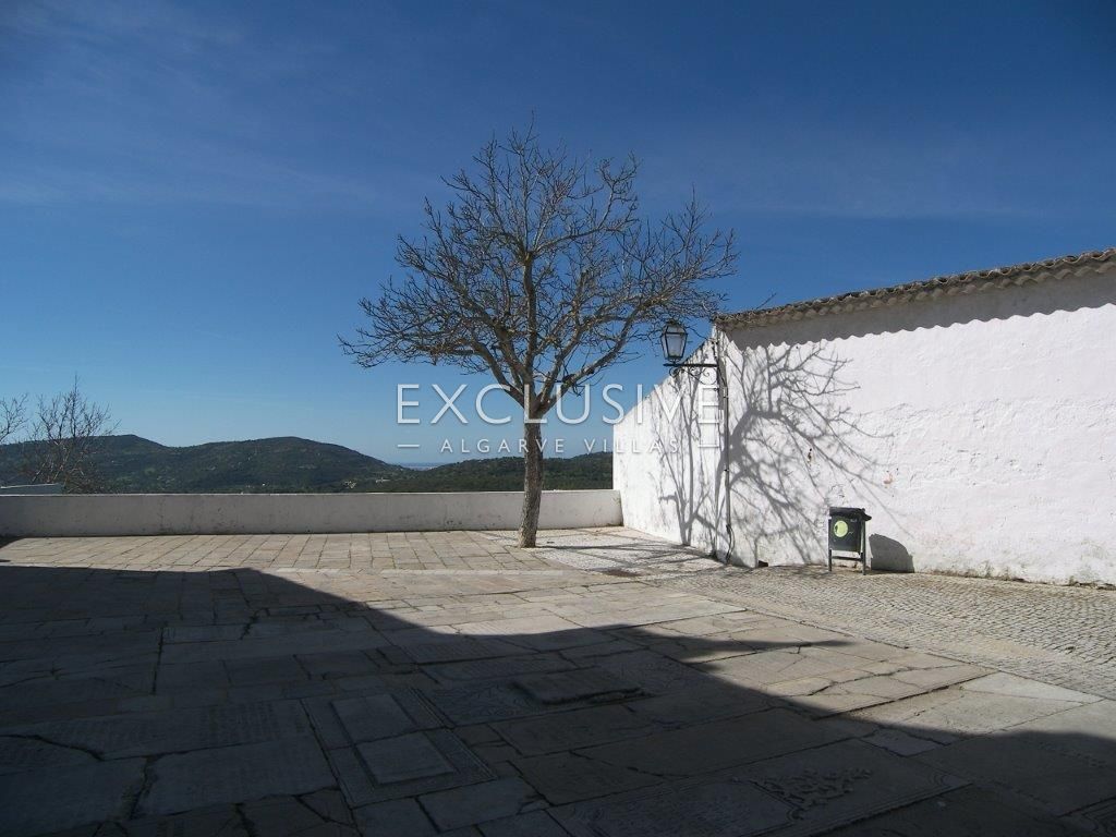 Plot in the centre of S. Bras de Alportel for Hotel, in algarve