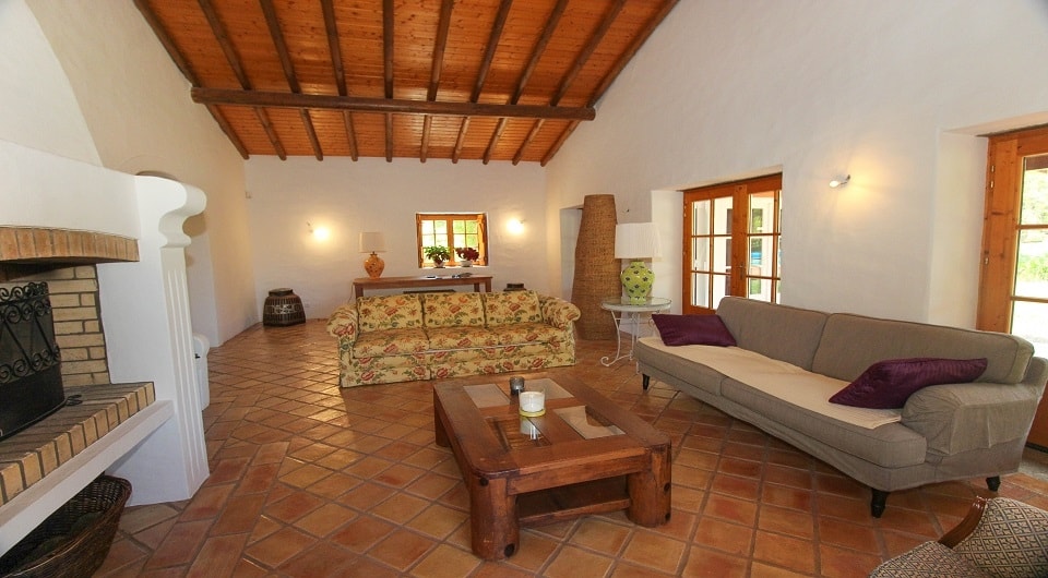 Amazing 4 bed Country Home in Goldra - Santa Bárbara de Nexe