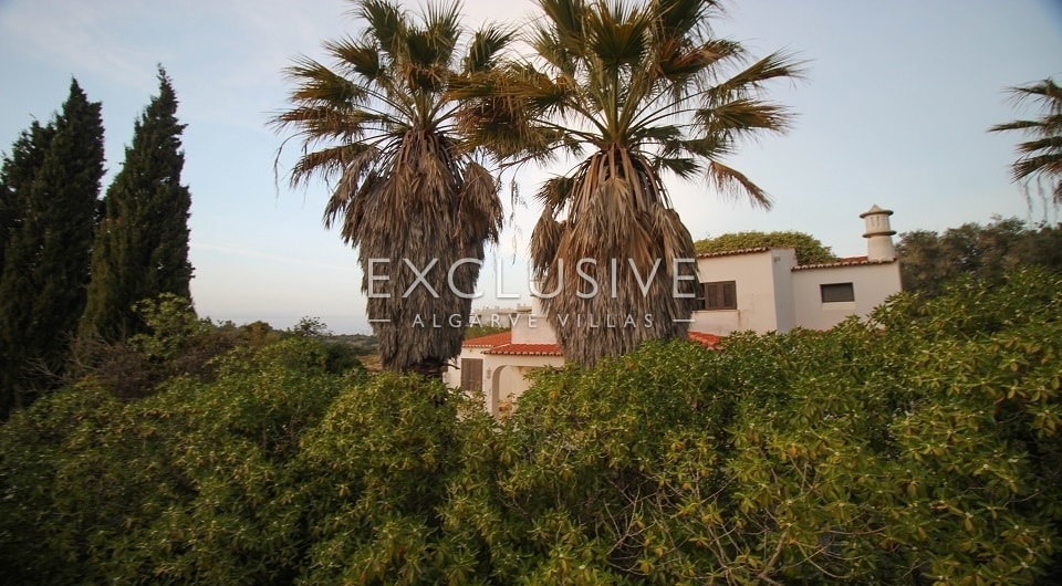 SOLD -renovation villa with pool near the centre of Carvoeiro in West Algarve