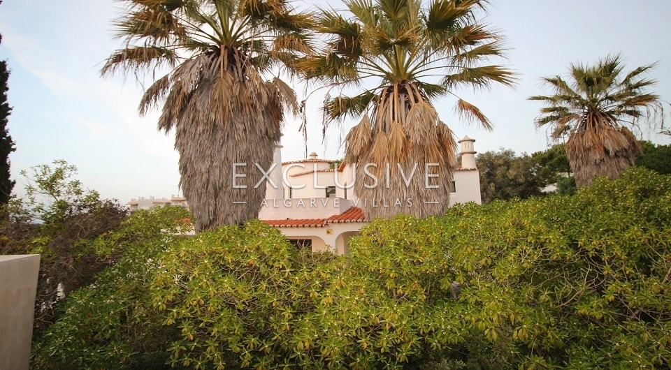 SOLD -renovation villa with pool near the centre of Carvoeiro in West Algarve