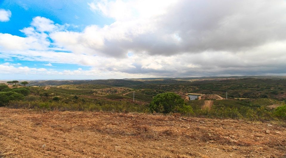 134 hectare plot with approved project for rural tourism hotel near Lagos, Algarve