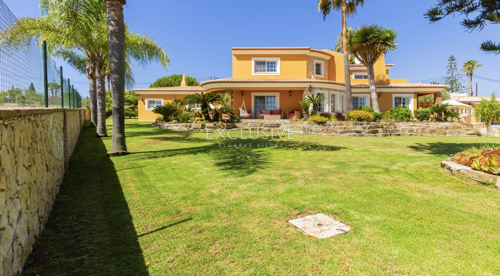 Charming Villa in Caramujeira, Algarve-1