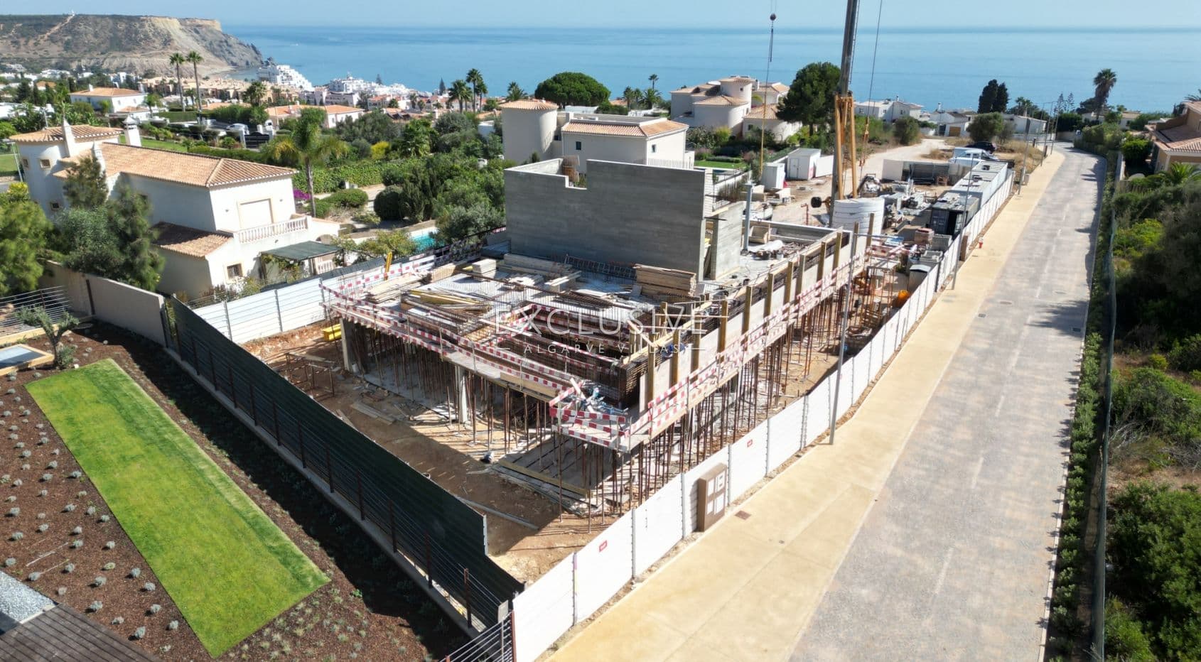 Exquisite Off-Plan modern design villa with sea views in Luz, Algarve-1