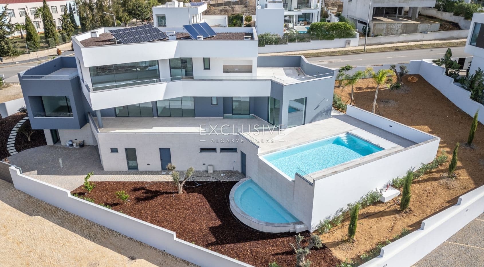 4 bedroom Modern Villa with stunning views in Lagos, Algarve-1