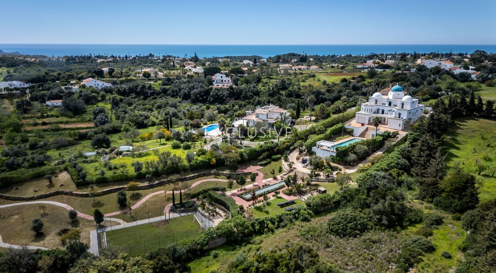 Luxury 5-Bedroom Villa in Lagoa – Perfect for Families, Boutique Hotel, or a Retreat-2