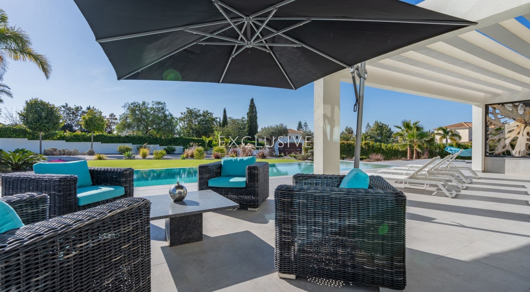 Contemporary 4 bedroom villa with pool in Carvoeiro, Algarve-2
