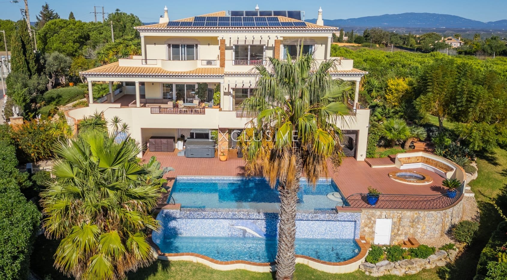3 + 2 bedroom villa with stunning views in Lagos, Algarve-2