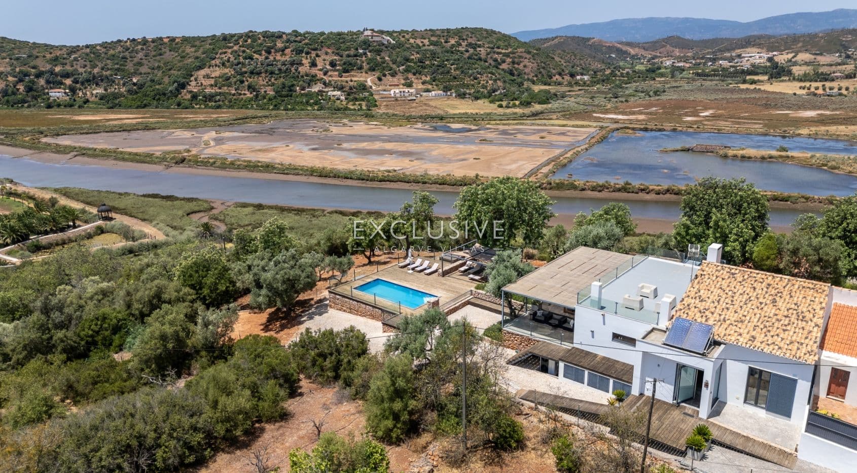 Modern 3+1 bed property, with spectacular river views in Silves, Algarve-1