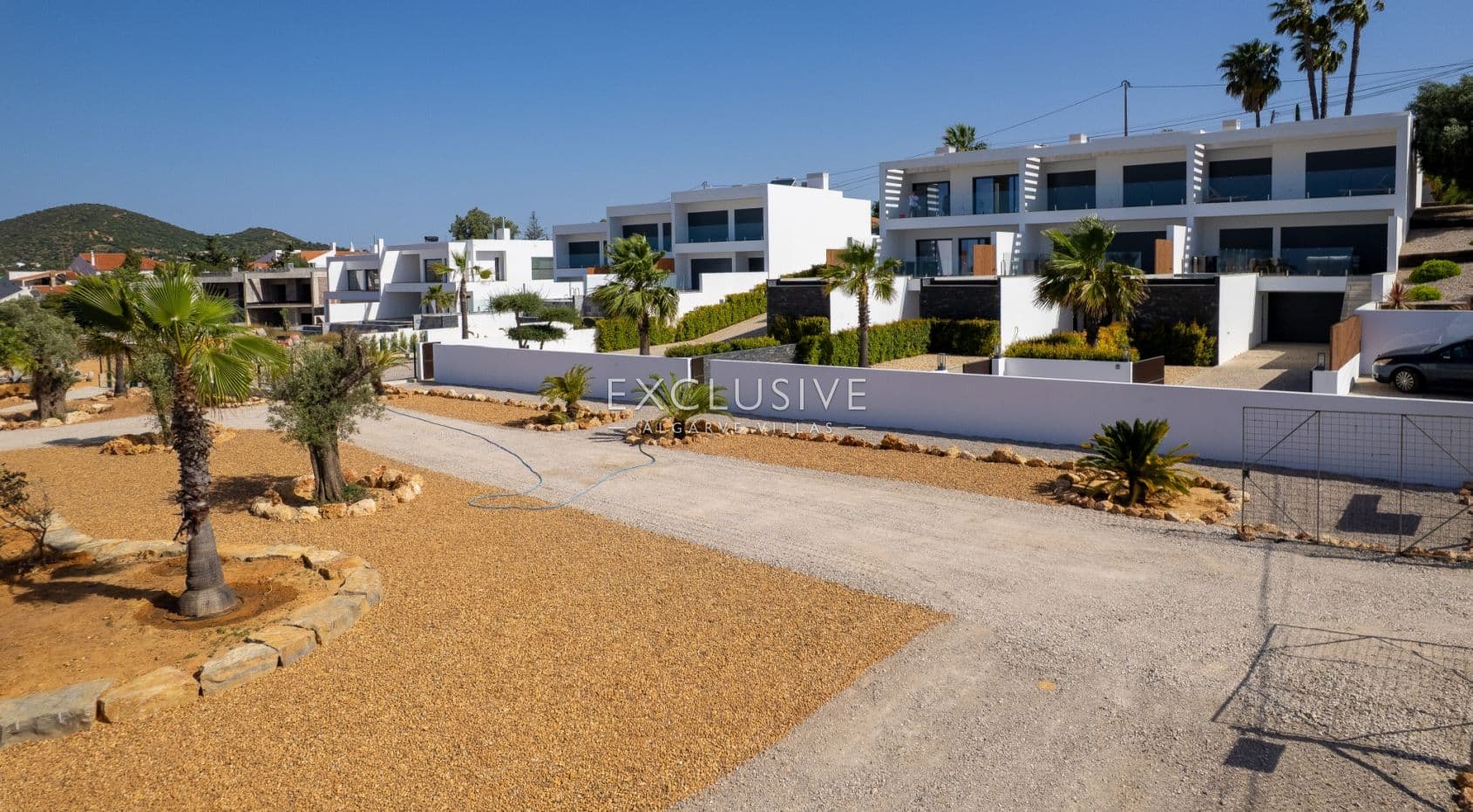 Minimalist Design, Maximum Comfort, New Build Villas in Prime Almancil Location, Algarve-1