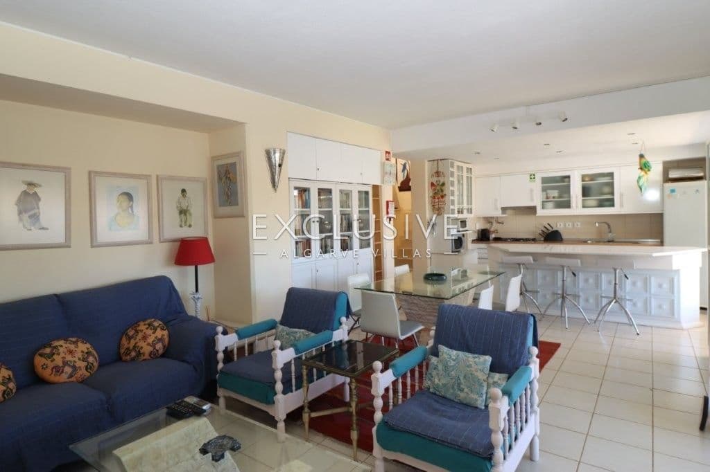 Ruim duplex appartement met drie slaapkamers in Vilamoura-2