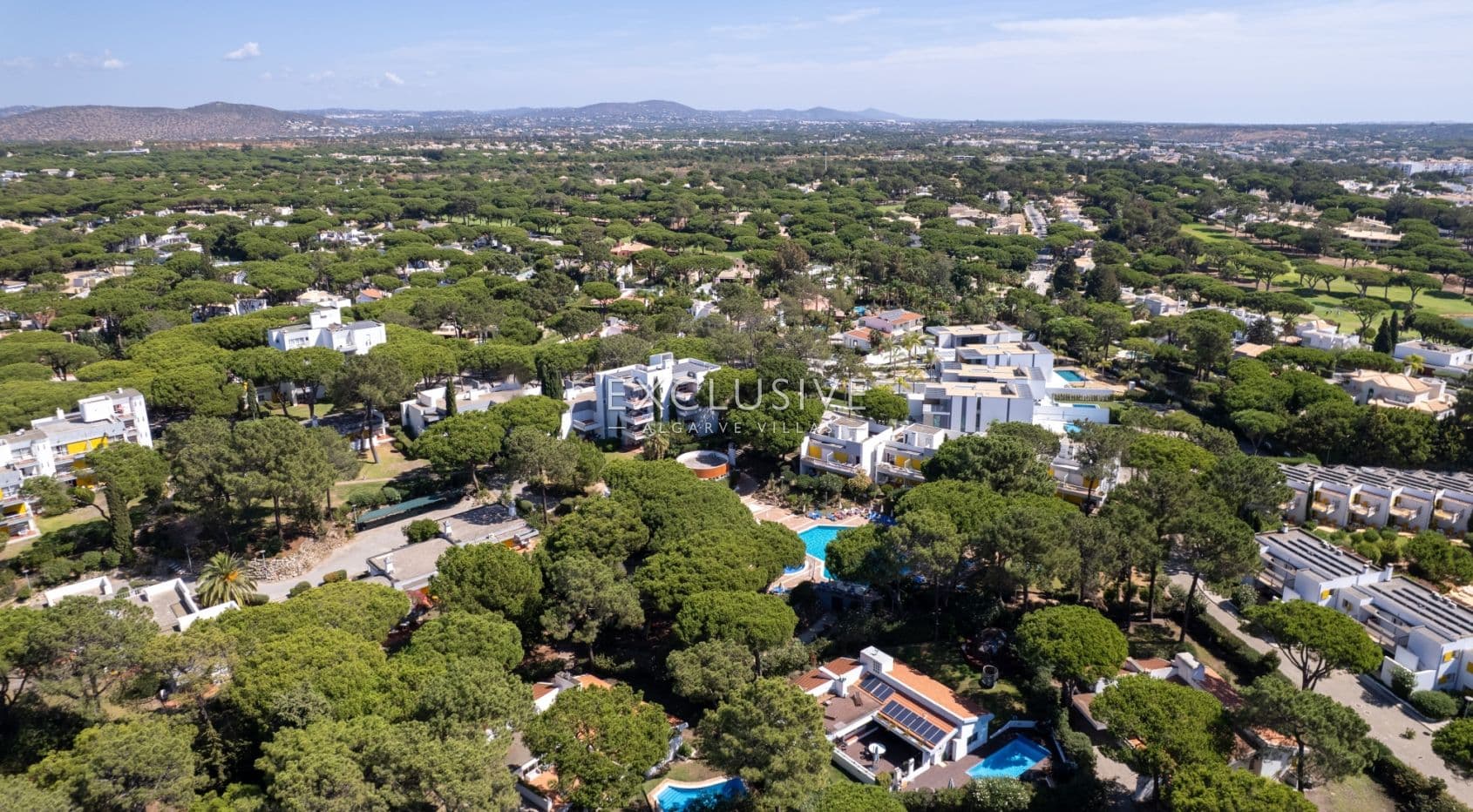 Appartement met drie slaapkamers kopen op de eerste verdieping in Pinhal da Marina, Vilamoura-1