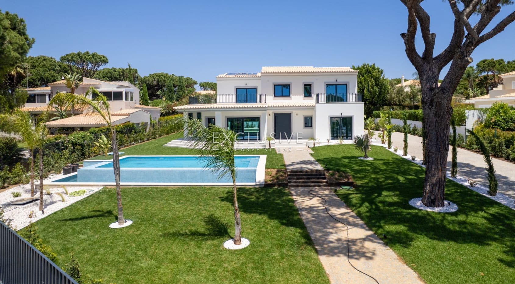 4-Bedroom Luxury Villa – Fully Renovated in Vilamoura-2