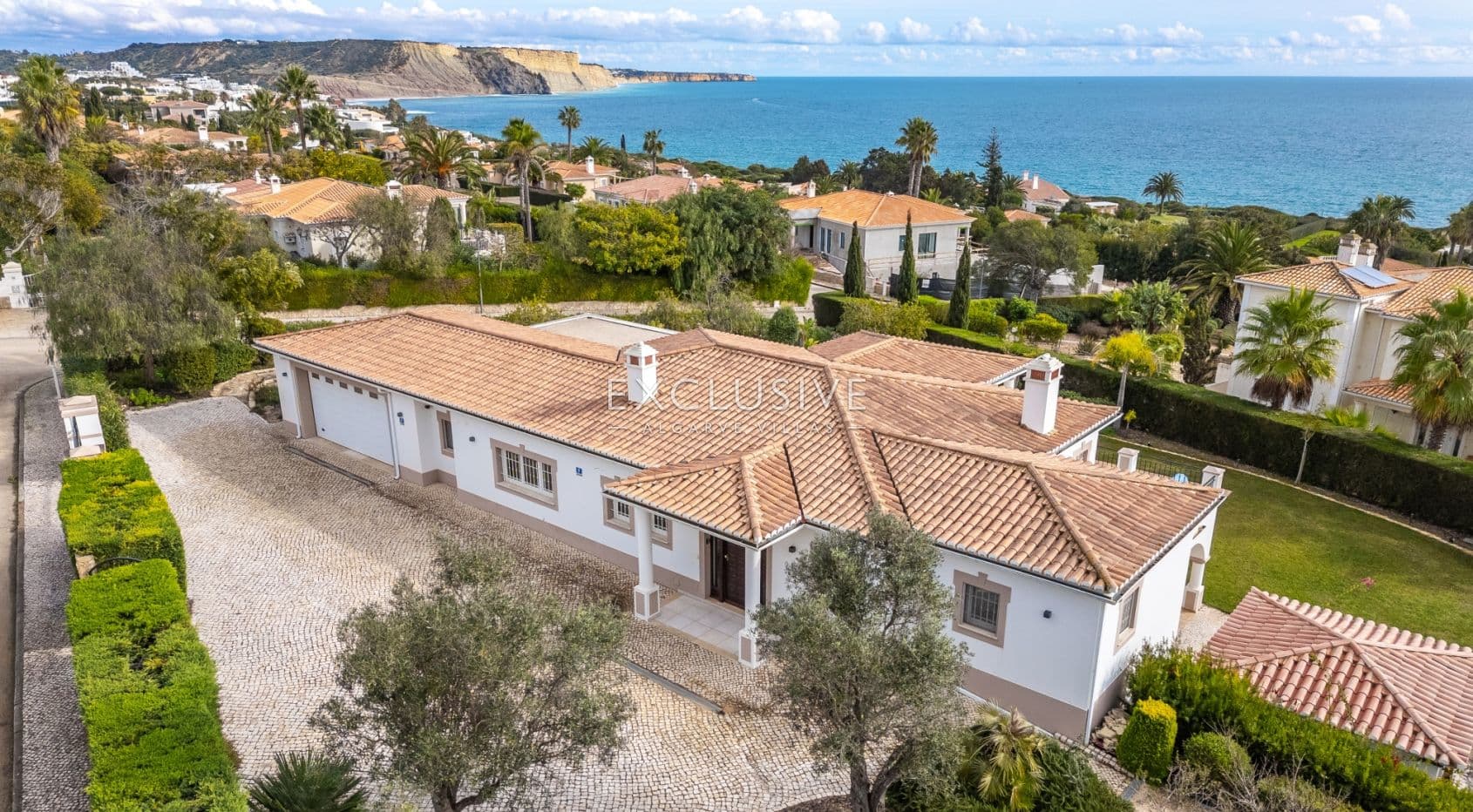 Luxury Sea View Villa in Praia da Luz, Western Algarve-2