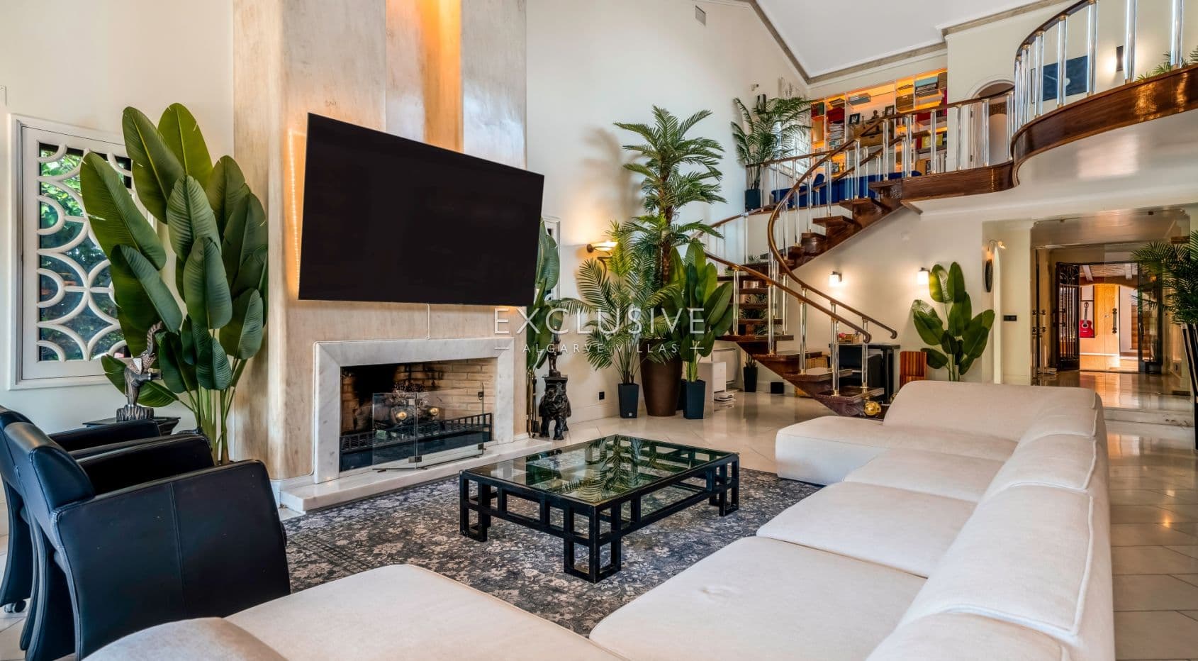 Buy a Landmark 6+2 Bedroom Residence in Albufeira-2