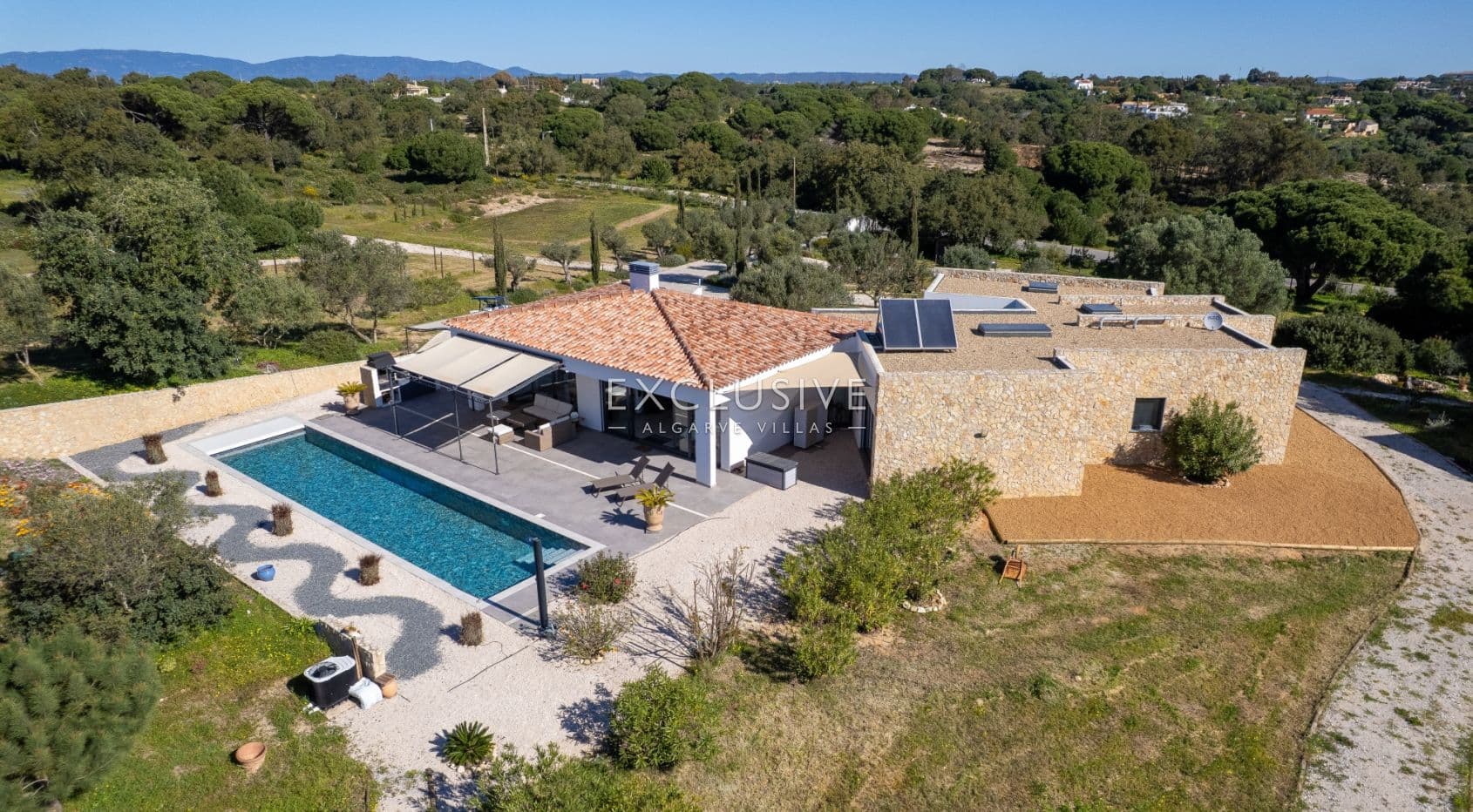 Contemporary one level 4 bed villa with pool near Carvoeiro-1