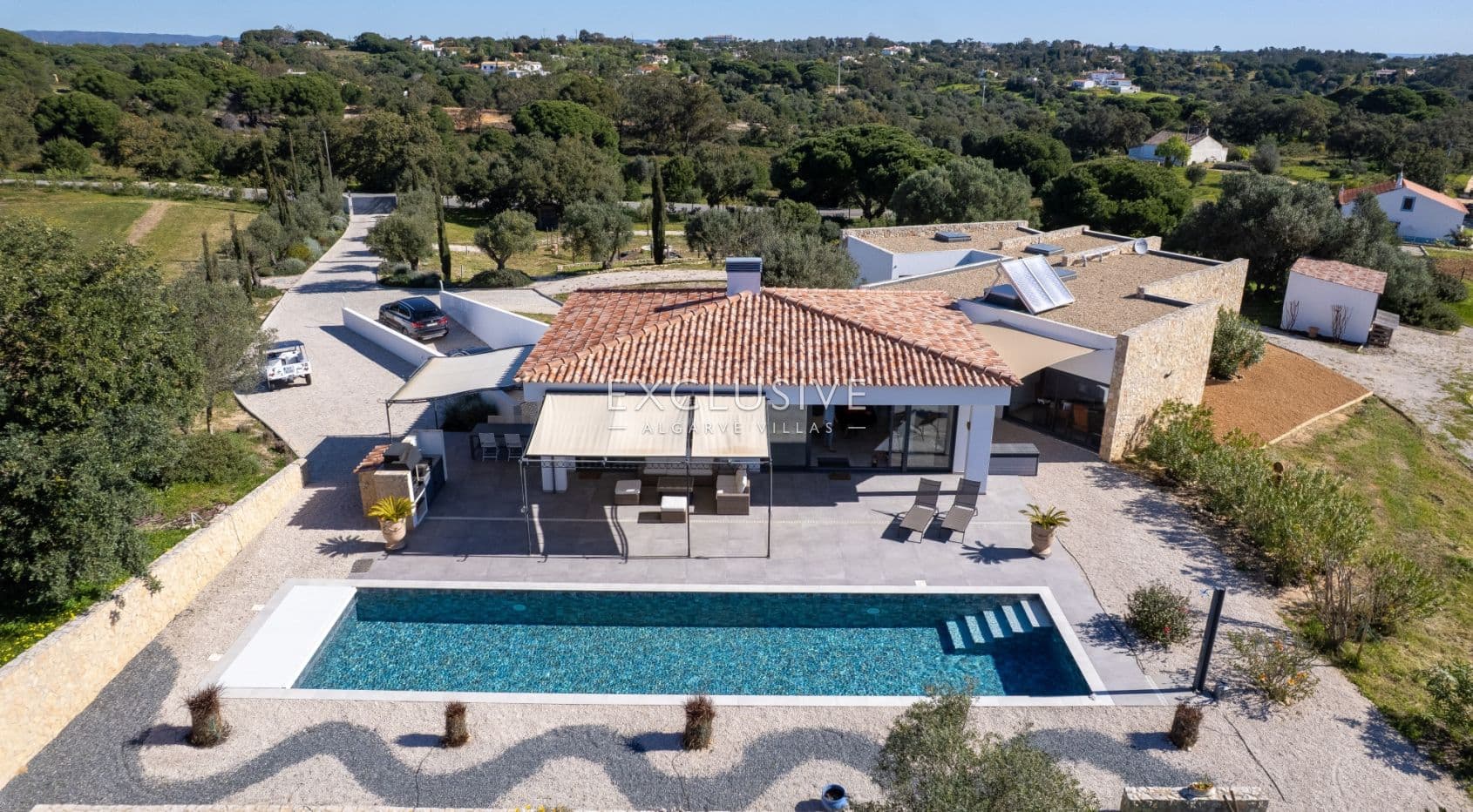 Contemporary one level 4 bed villa with pool near Carvoeiro-2