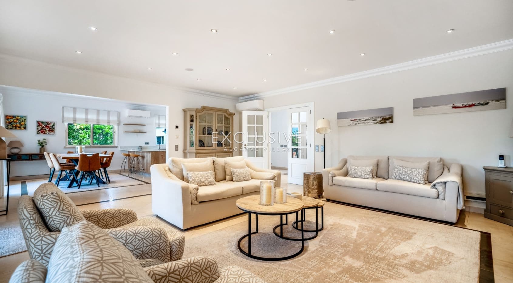 South-Facing 4 Bedroom Villa Santa Barbara de Nexe, Algarve-2