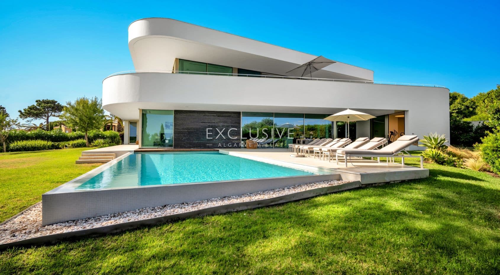 Luxe villa met 6 slaapkamers en 360° uitzicht op zee in Canavial, Lagos-2