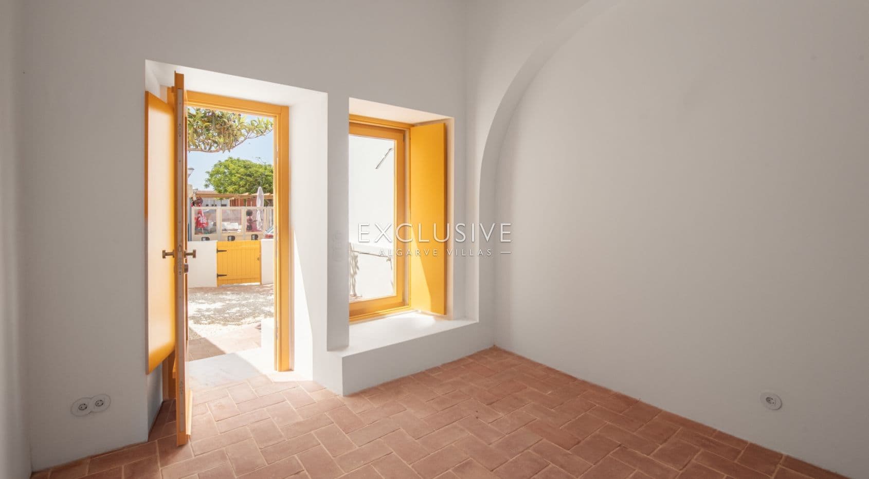 Gloednieuw herenhuis in het centrum van Vila do Bispo, Algarve-2