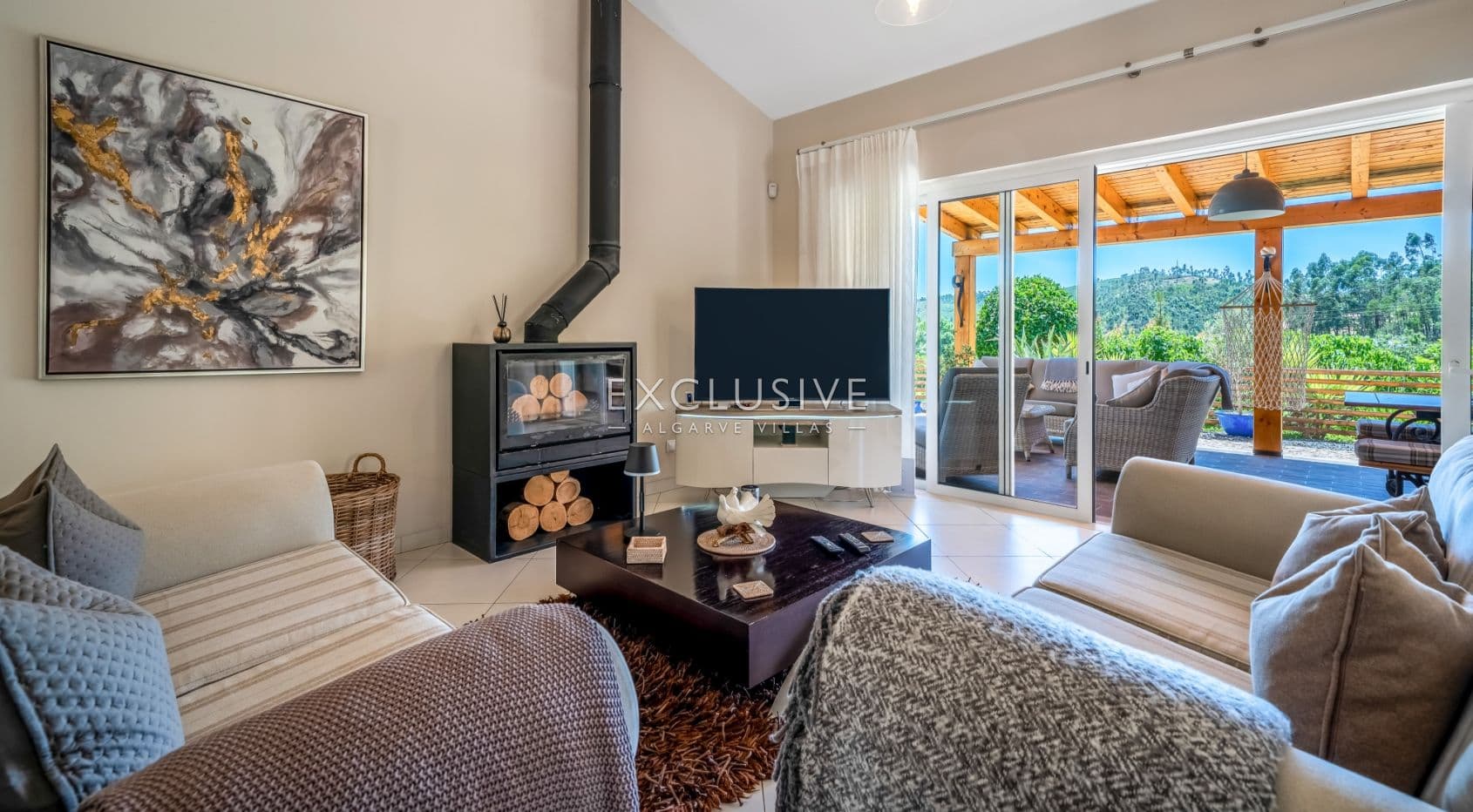3 bed Villa in beautiful countryside with 1ha plot between Portimao and Monchique, Algarve.-2
