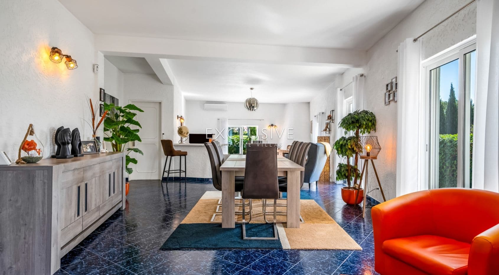 Buy a Frontline Golf Villa in Vilamoura Old Village-2