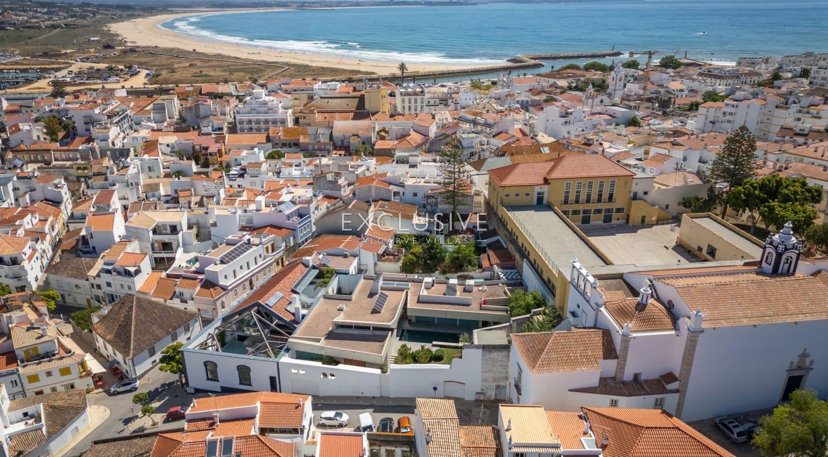 Plot to Build Townhouse with Garden and Pool in historic centre in Lagos, Algarve-1