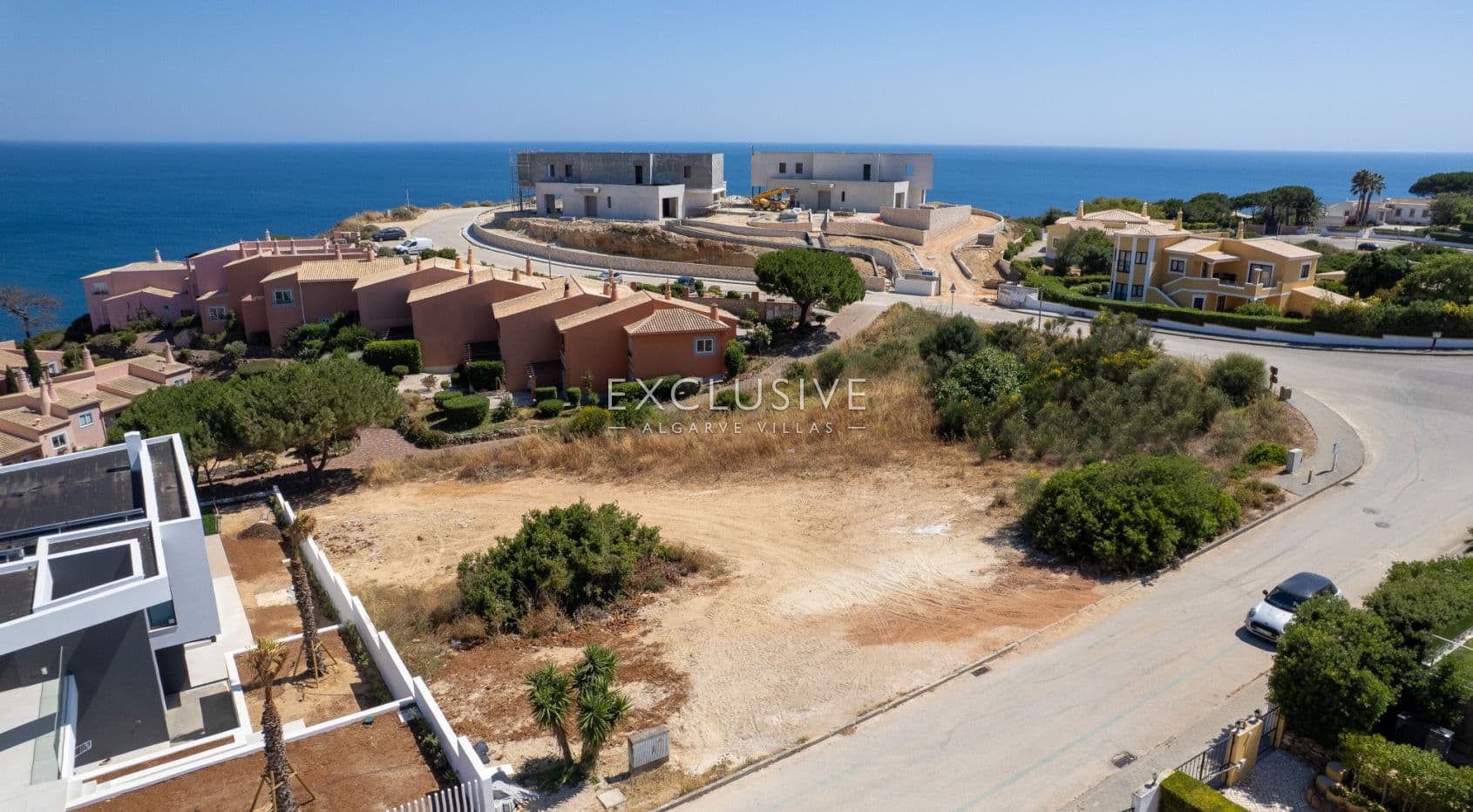 Ocean View Plot with Approved Contemporary Villa Project in Praia da Luz, Algarve-2