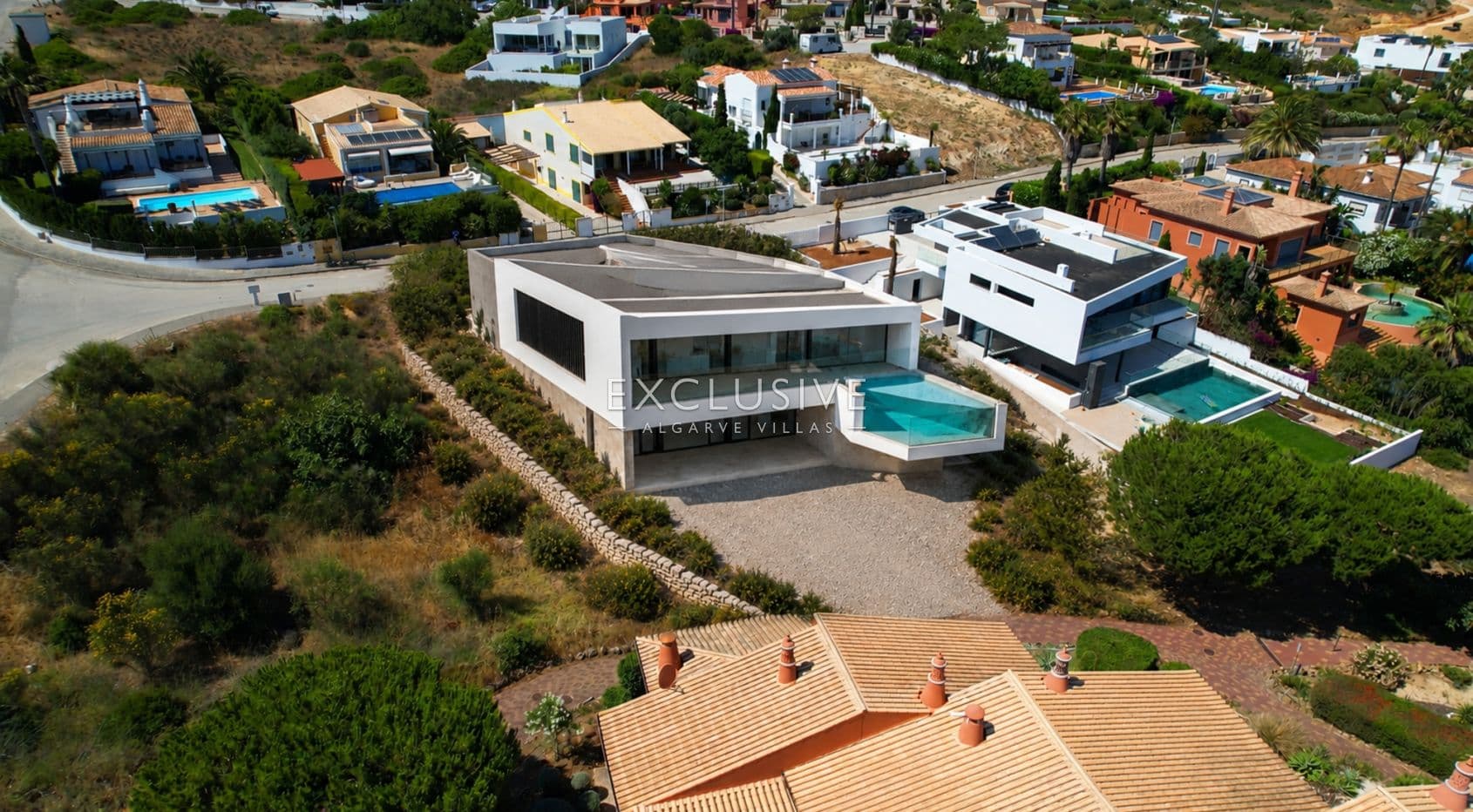 Turnkey Contemporary Villa Project with Ocean Views in Praia da Luz, Algarve-2