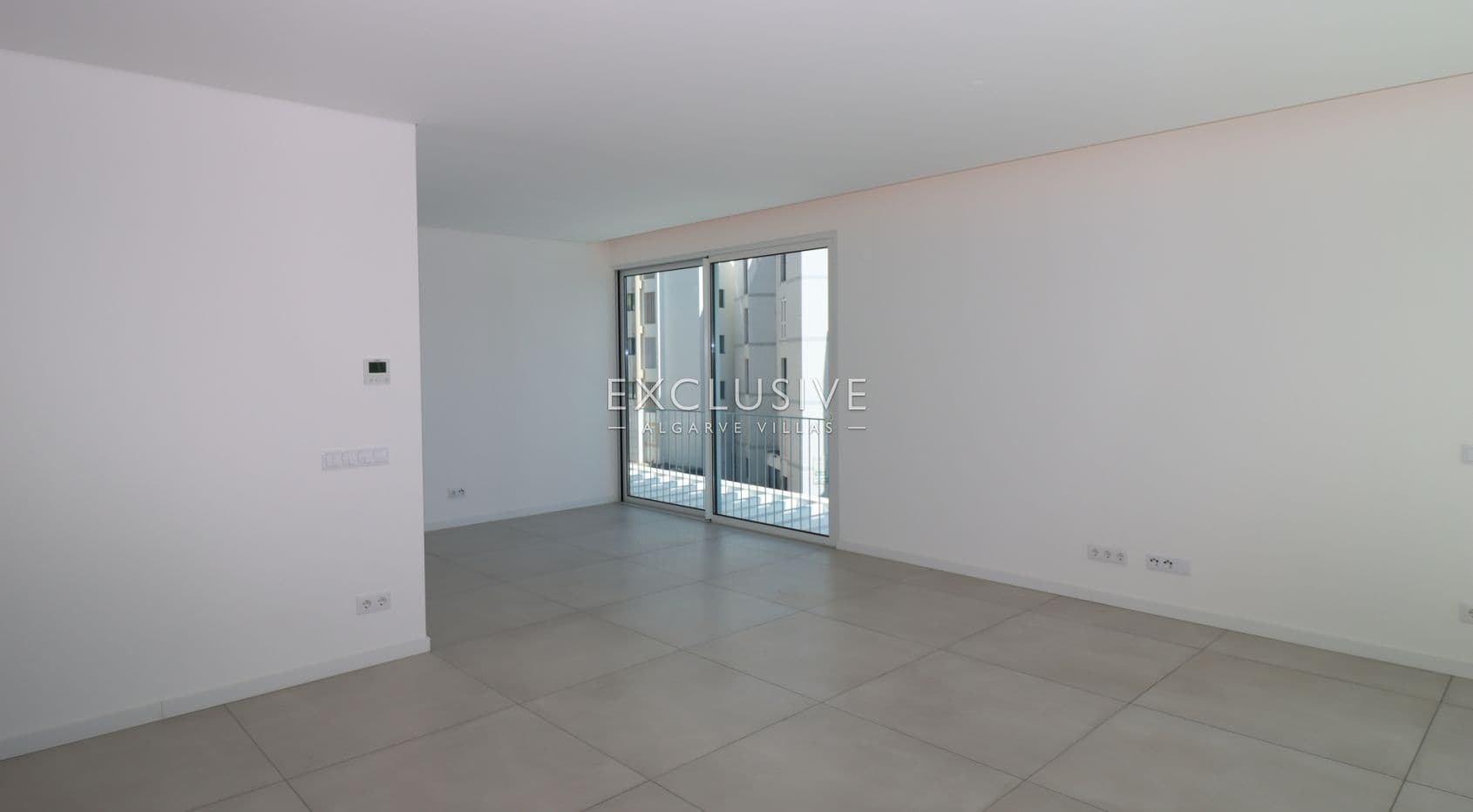 Modern 3 Bedroom Apartment in Vilamoura, Close to the Marina and Golf Courses-2
