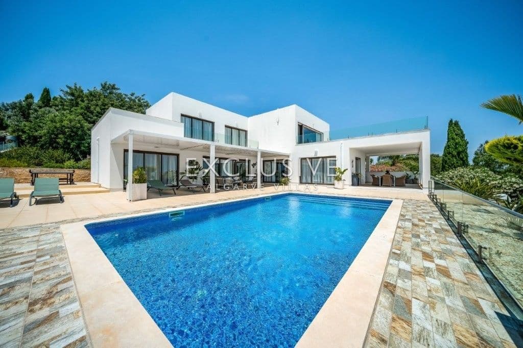 South-east facing Contemporary 4 Bedroom Villa with Pool north of Portimao, Algarve-1