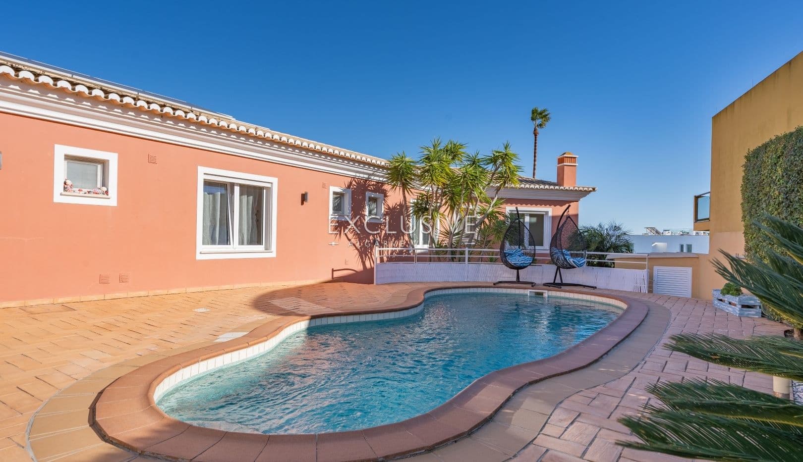Villa de 3+2 chambres avec piscine et annexe pour invités à Cerro das Mós, Lagos, Algarve-2